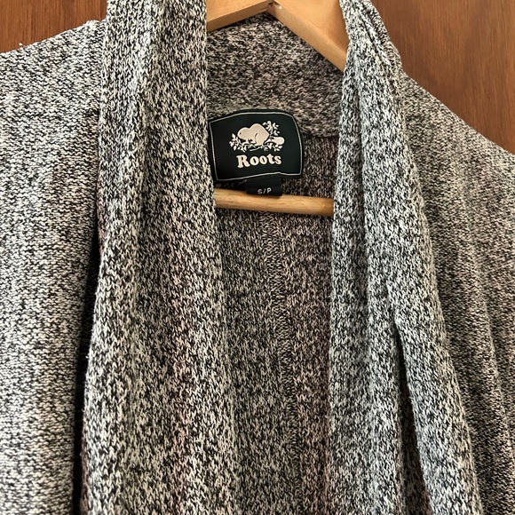Roots Cardigan - Picture 2 of 2